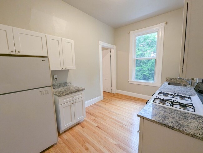 Photo - 24 Conklin St Unit 2