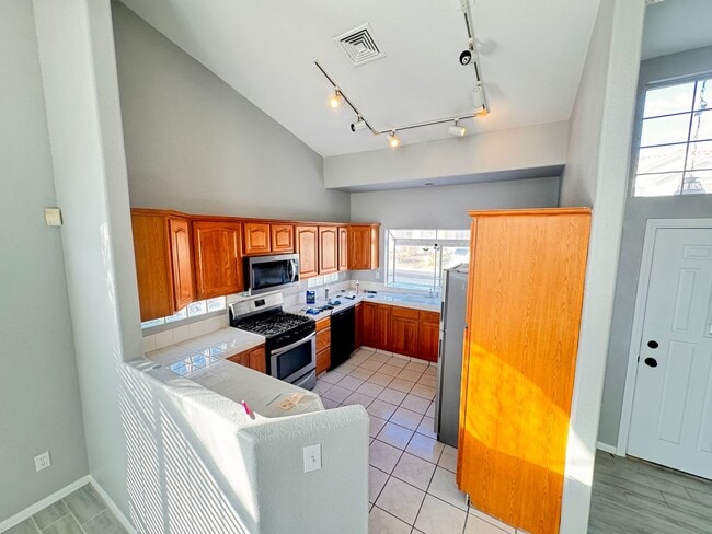 Photo - 2 Bed + Den Single Story Home in Painted Desert