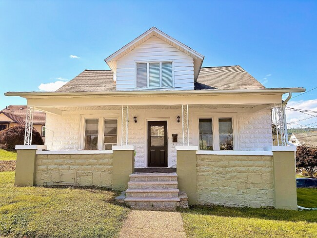 Photo - 863 N Rebecca Ave Unit Apt 1