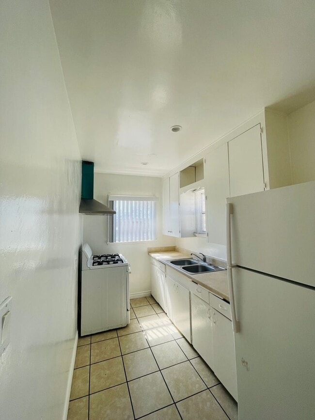 Photo - 158 N Ventura Ave