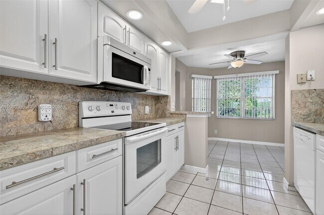 Photo - 12500 SW 5th Ct Unit 305M