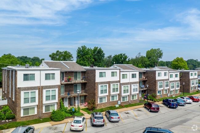 Marlborough Trails Apartments