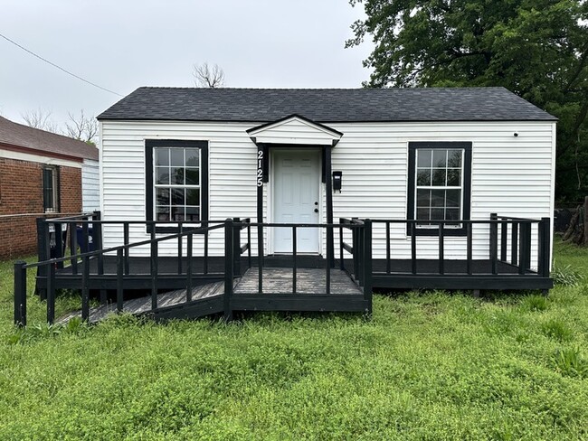 2bed/2bath Home Available in OKC! - 2bed/2bath Home Available in OKC!
