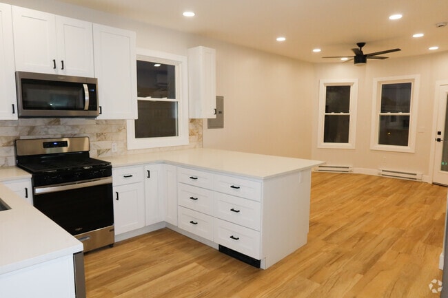 Building Photo - 116 Van Riper Ave Unit 1 Rental