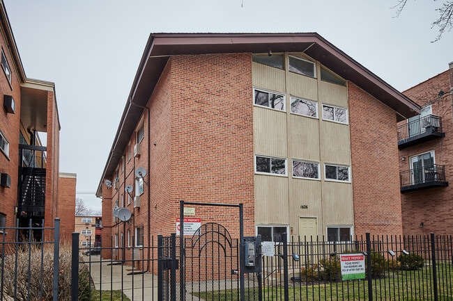 Photo - 1626 W Estes Ave Condo Unit 2B