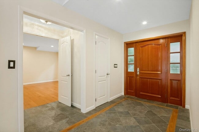 Photo - 12 Warnke Ln