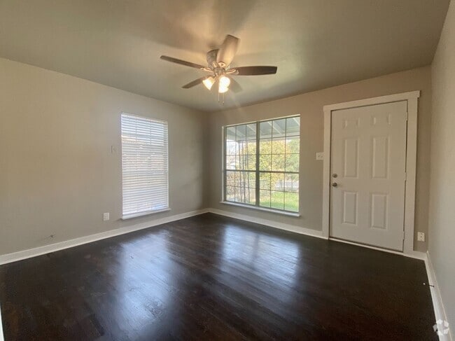 Building Photo - Adorable 3 Bedroom in Loma Vista! Rental