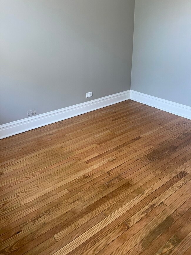 Photo - 6740 S St Lawrence Ave