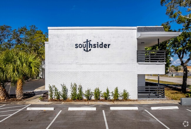 Photo - Oasis Palms Apartments