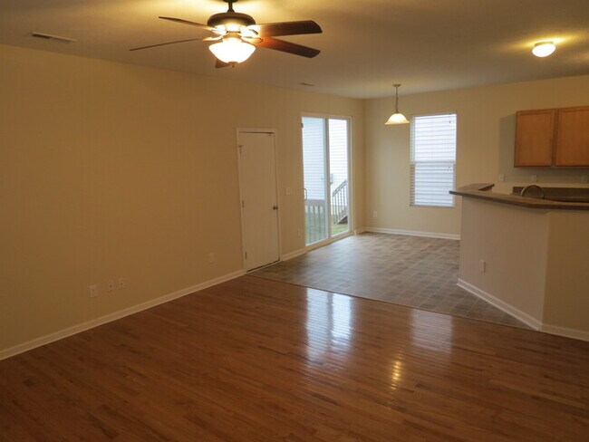 Photo - 5682 Alliance Way