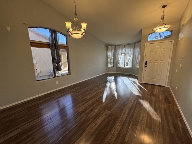 Photo - Surprise 4br With Pool