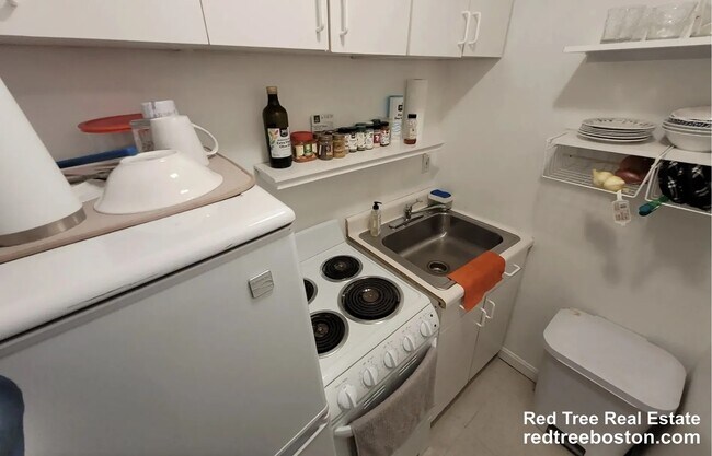 44 Joy St Unit 10