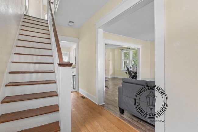 "Charming 3-Bedroom Home with Spacious Interiors in Norfolk's Heart!"