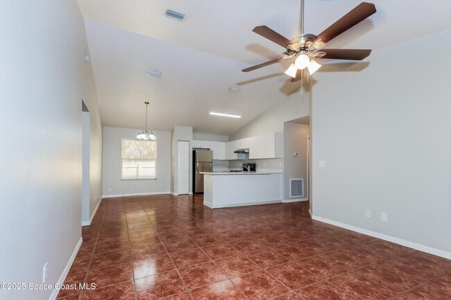 Photo - 1545 20th Ave SW