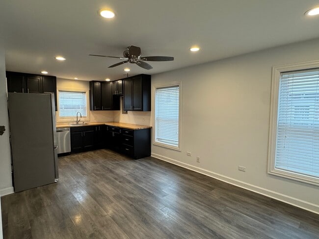 Photo - 1892 White St