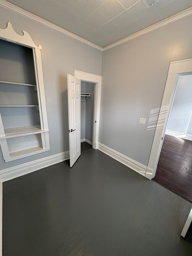 Photo - 1034 W 61st St Unit 2nd floor