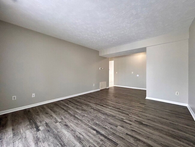 Photo - 2956 Vineland Ave SE