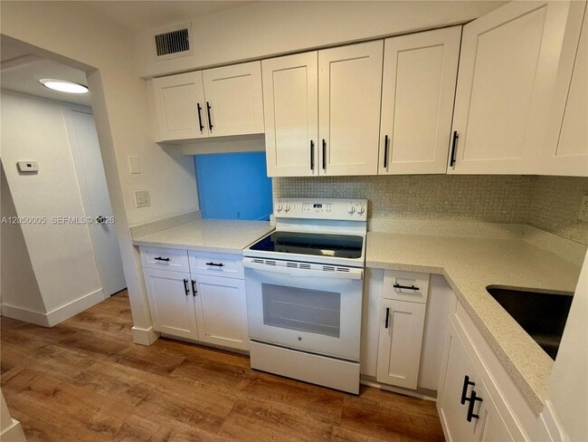 Photo - 20200 NE 27th Ct Unit 6
