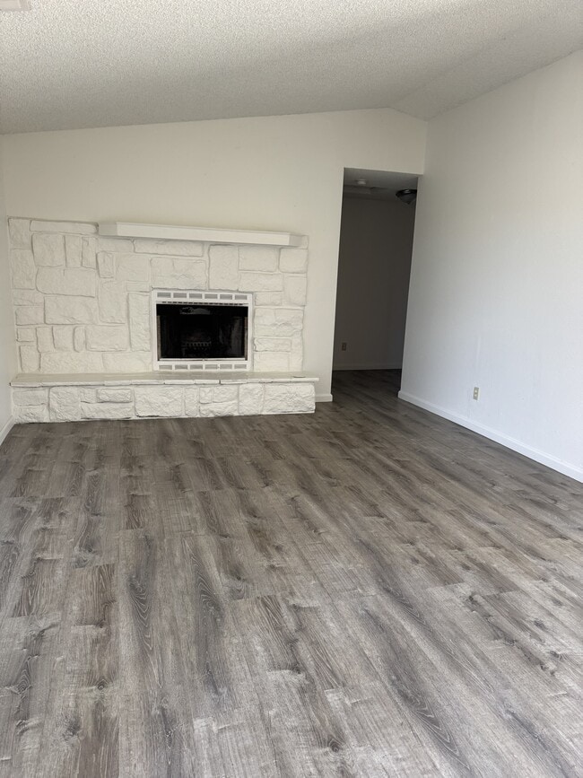 Photo - 19660 Neuralia Rd