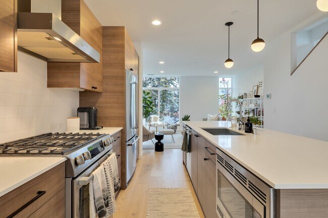 Photo - Modern stylish Madison Valley home