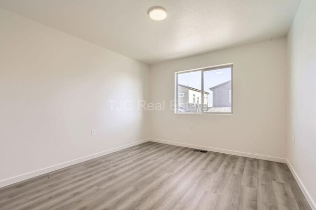 Photo - 10371 E 62nd Pl