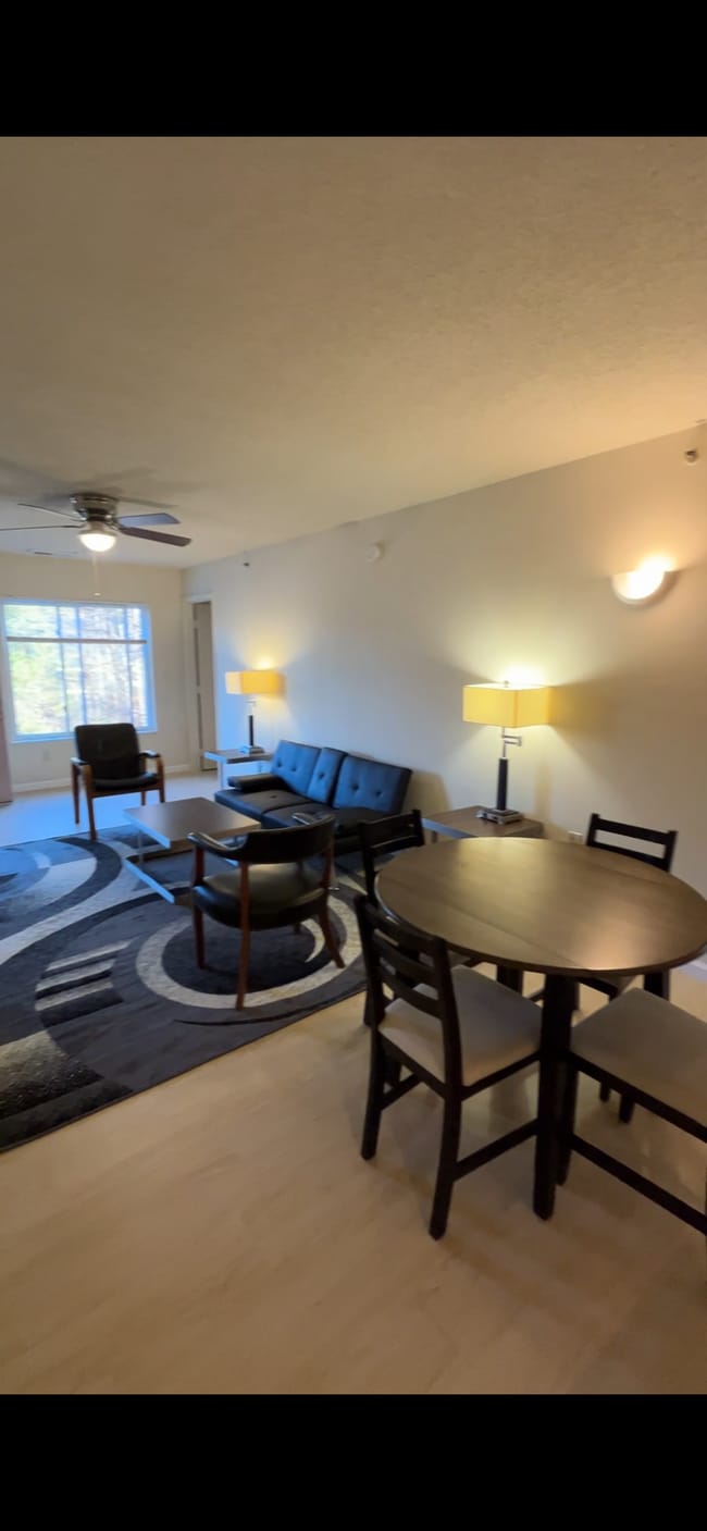 Photo - 1431 Collegiate Cir Unidad 301 #1
