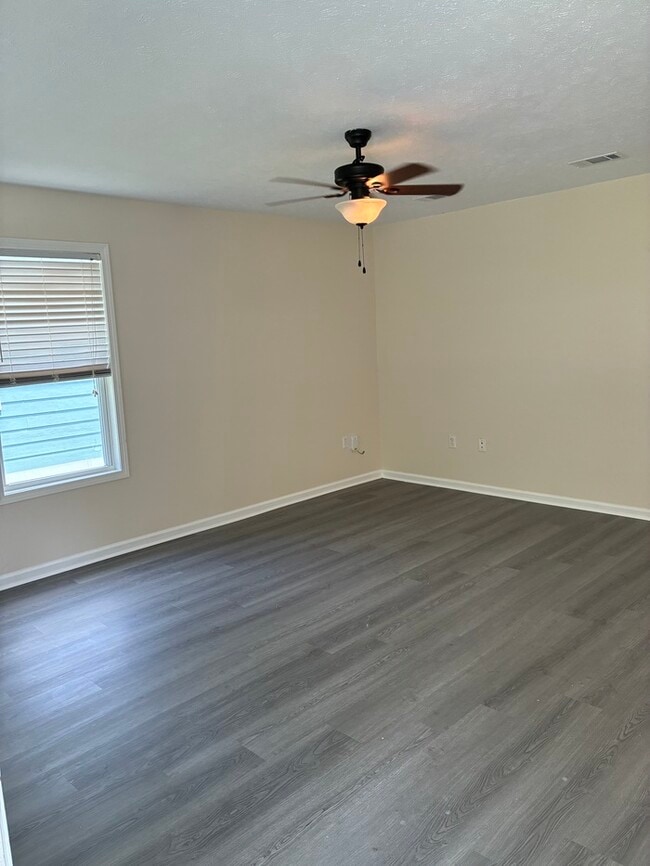 Building Photo - Beautiful 3/1 House in Bay St. Louis