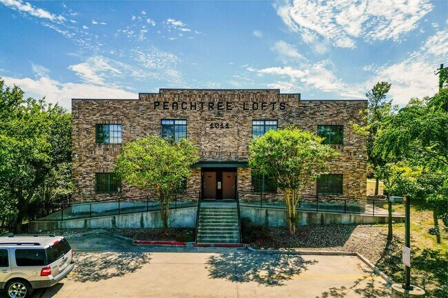 Building Photo - 1011 N LBJ Dr Unit 101A