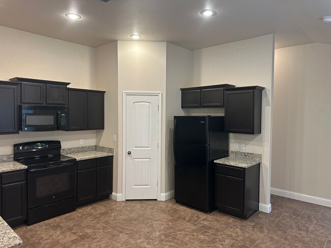 Photo - Milwaukee Ridge Gem with Open Living & Resort-Style Amenities
