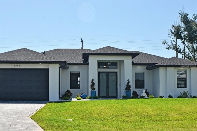 Building Photo - 1720 SW 19th Pl Rental