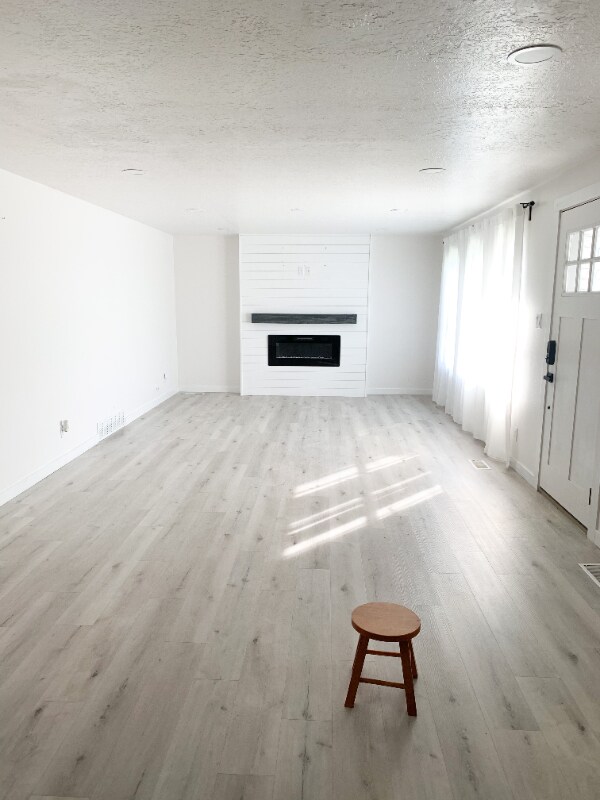 Photo - 681 N Valley Dr