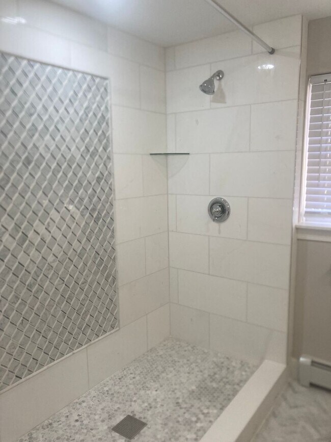 Photo - Spacious 3 Bed / 2.5 Bath Home - Large Yard - T/E Schools