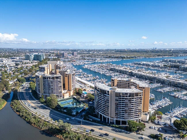 Building Photo - 4316 Marina City Dr Unit 1033