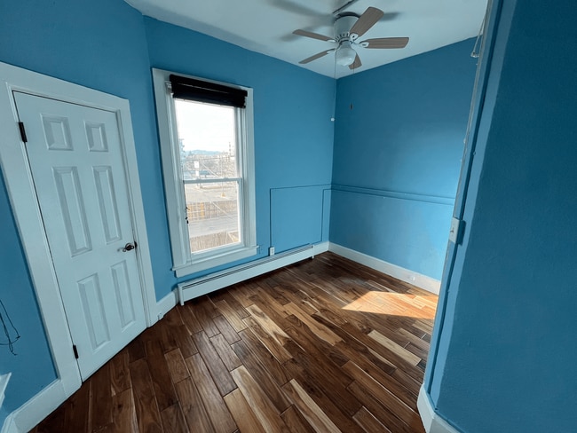 Photo - $1000 Move in Special - Beautiful 2 bed 1 bath in unit W/D, renovated kitchen, walkability! Unit #2