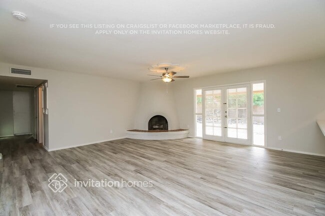 Photo - 2343 E Loma Vista Dr