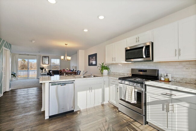 Photo - 3806 Honeysuckle Ln