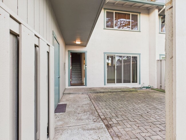 Building Photo - Beautiful condo now available at Cypress Grove.