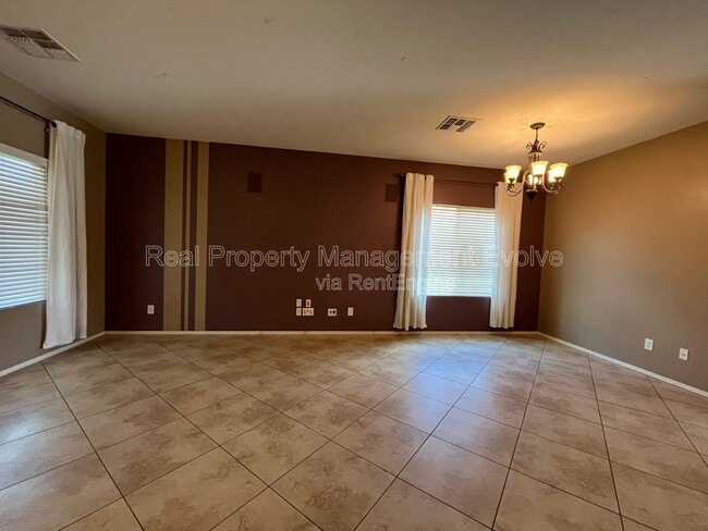 Photo - 2825 E Trigger Way