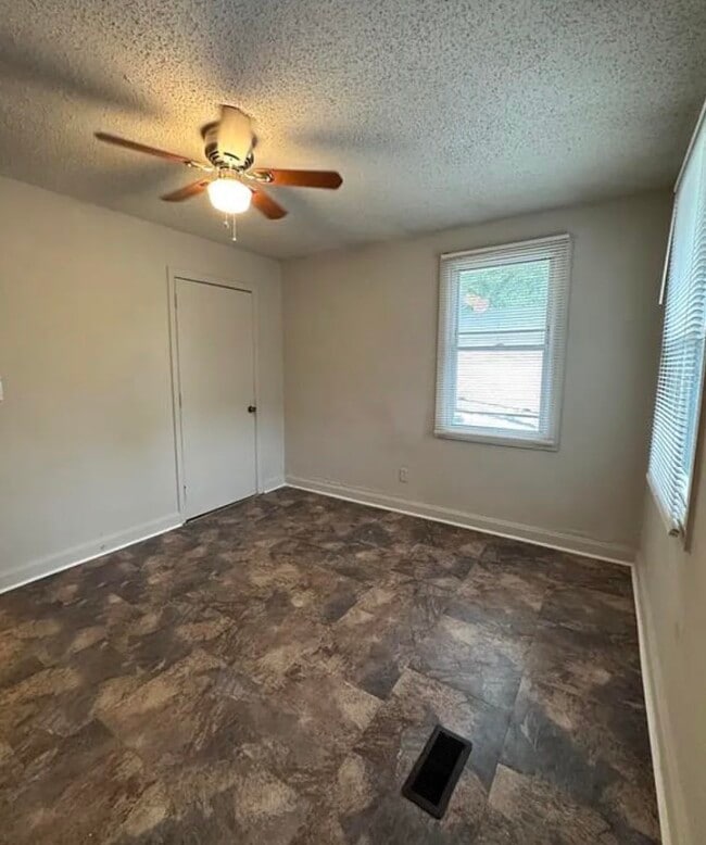 Bedroom 1 - 110 Rebecca St