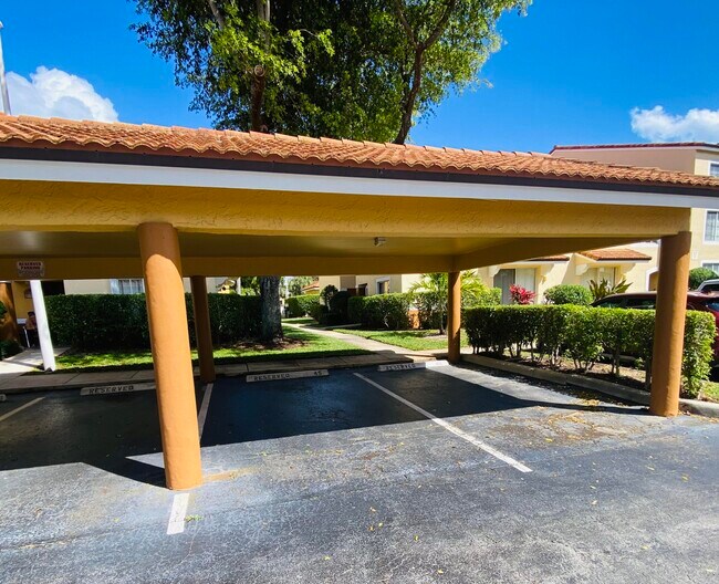 Photo - 107 Yacht Club Way