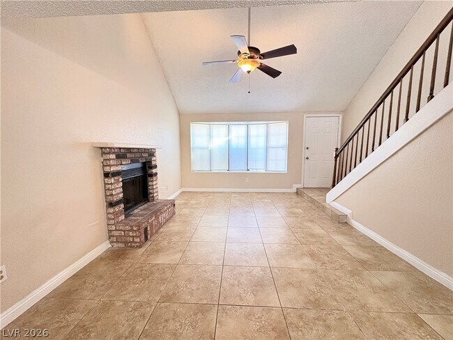 Photo - 2670 Sumac Ln