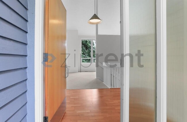 Photo - Unit