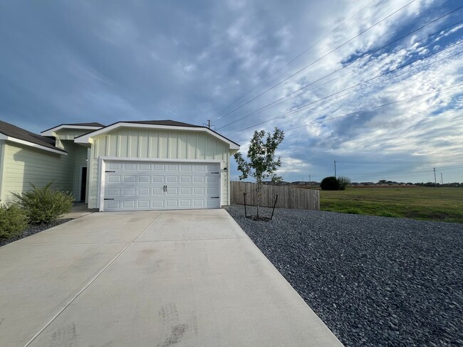 Photo - Luxury 3/2 Duplex in Seguin, Texas