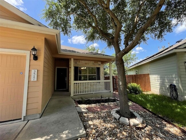 Photo - 3517 Bronco Bend Loop