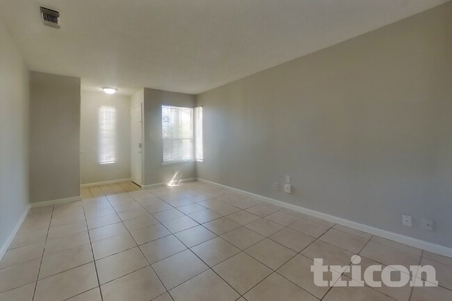 Photo - 6644 Hometown Way
