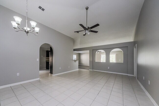 Photo - 3241 Hunters Chase Loop