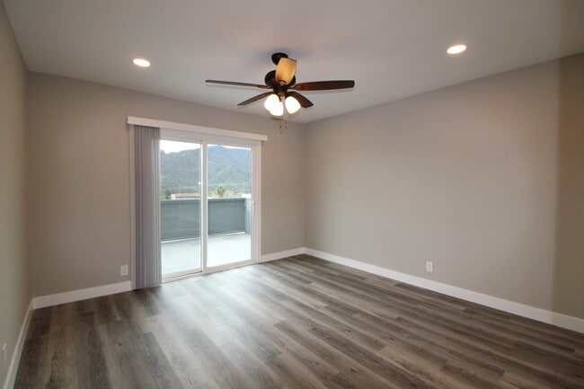 Photo - Foothill Village Apartments