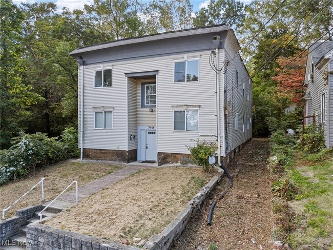 Building Photo - 740 Fern St Unit 1 Rental