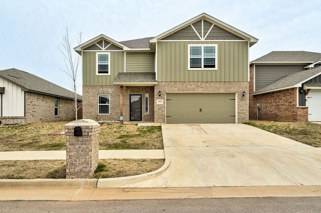 Building Photo - 1609 Maroon Dr