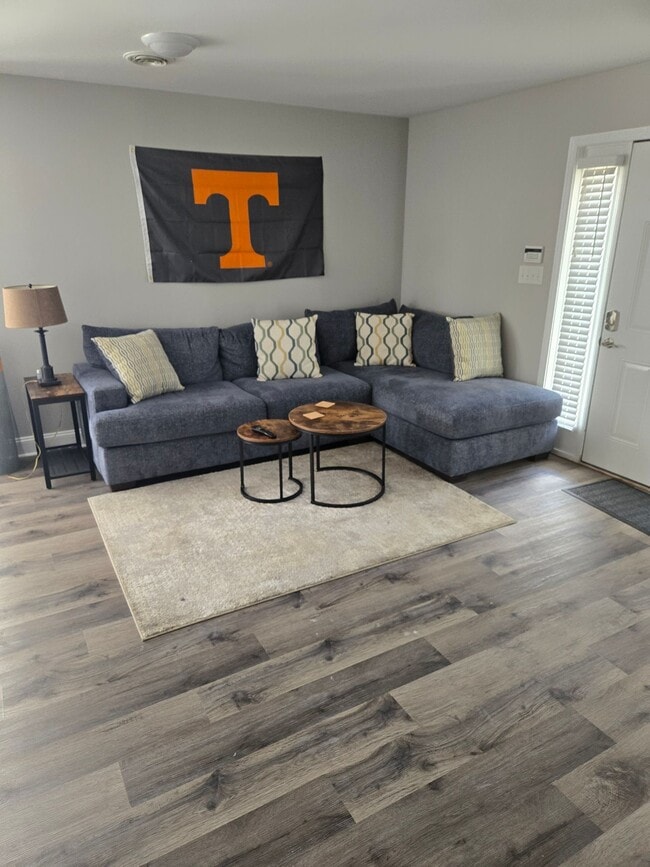 Photo - Available Fall 2026 - Partial lease for 2 available bedrooms Unidad 1